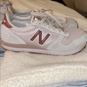 Women’s New Balance 311 Tennis Shoes